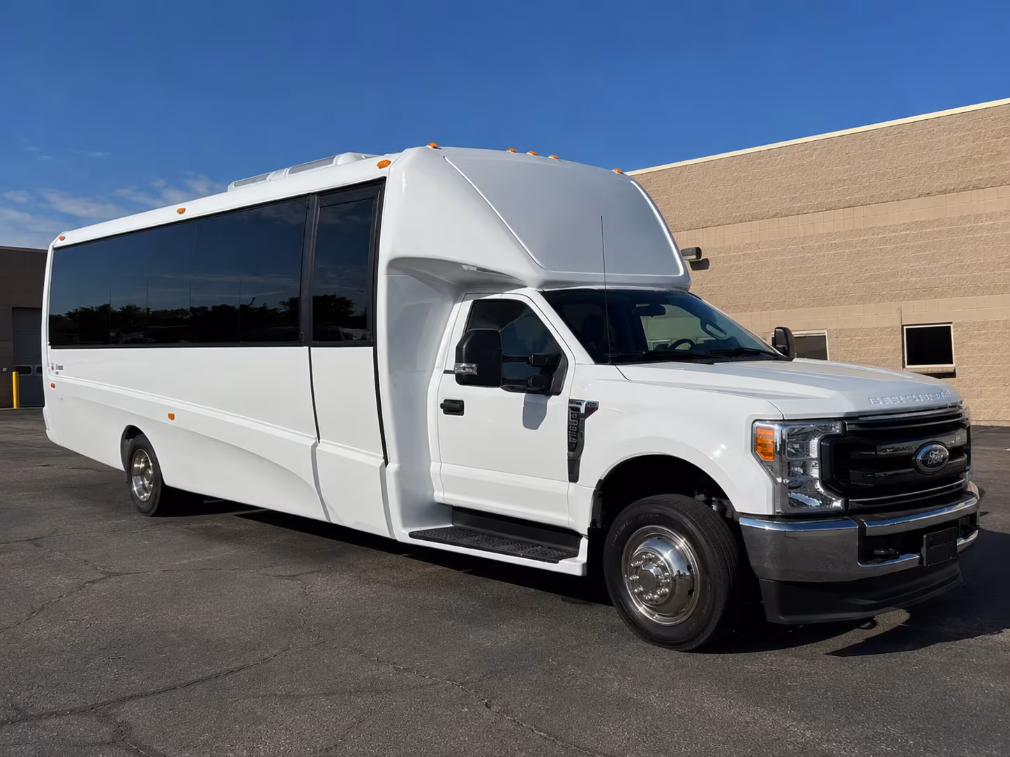 buses for oxford university and college campus field trips