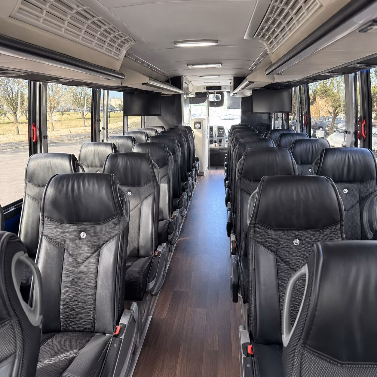 charter bus transfers between oxford hotels and memphis international