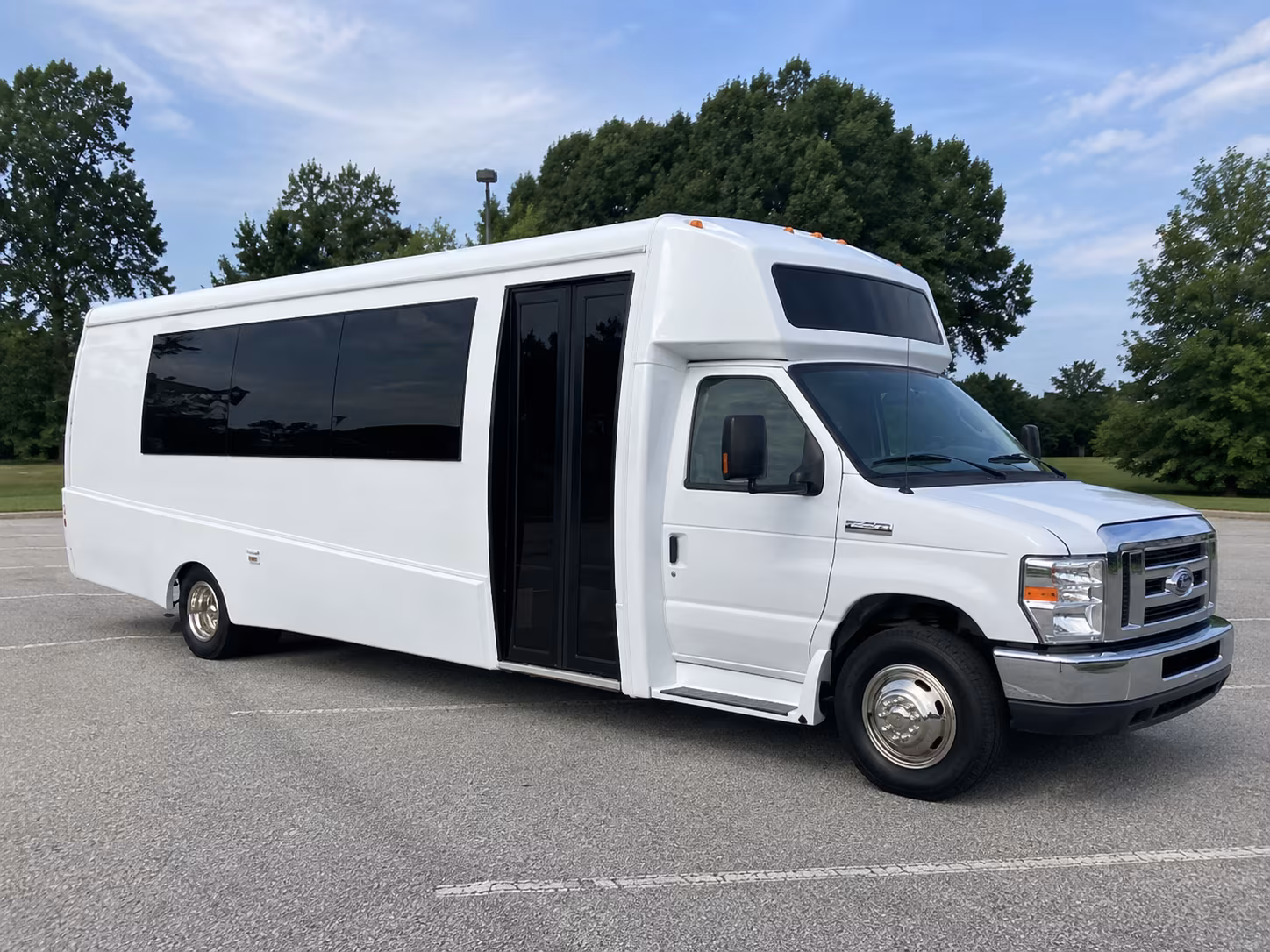 oxford 18 passenger party bus