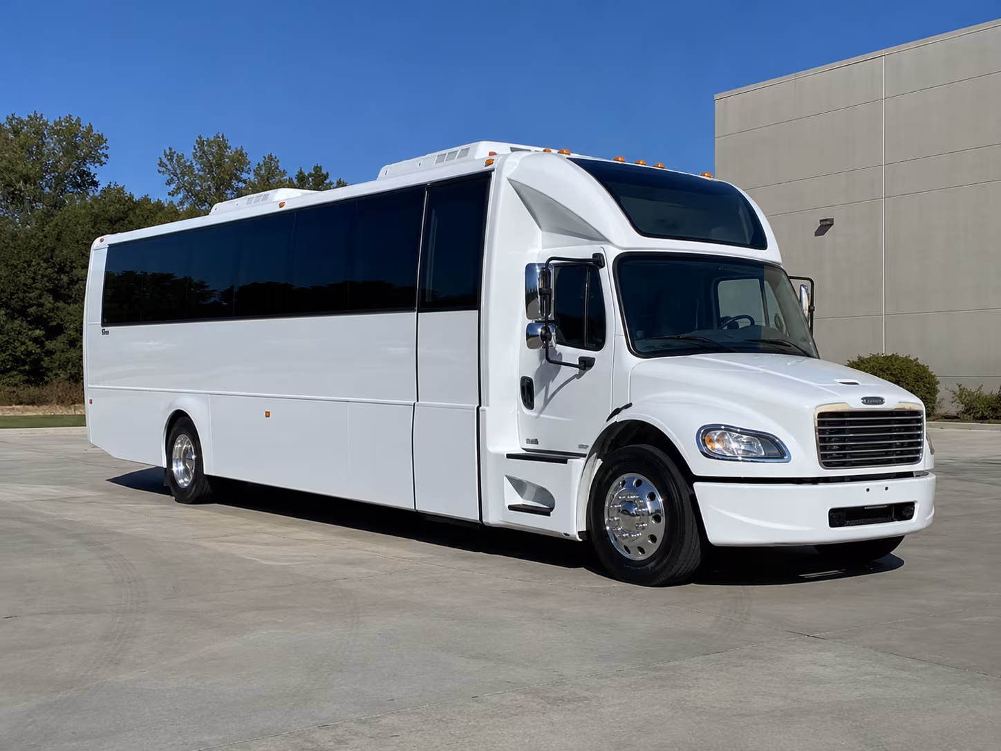 oxford 28 passenger party bus