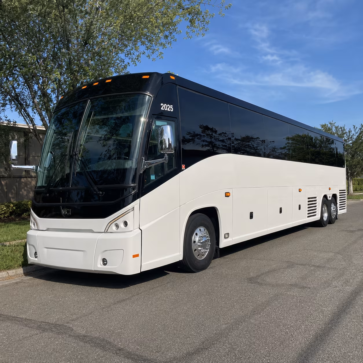oxford employee shuttle buses for university of mississippi staff and contractors