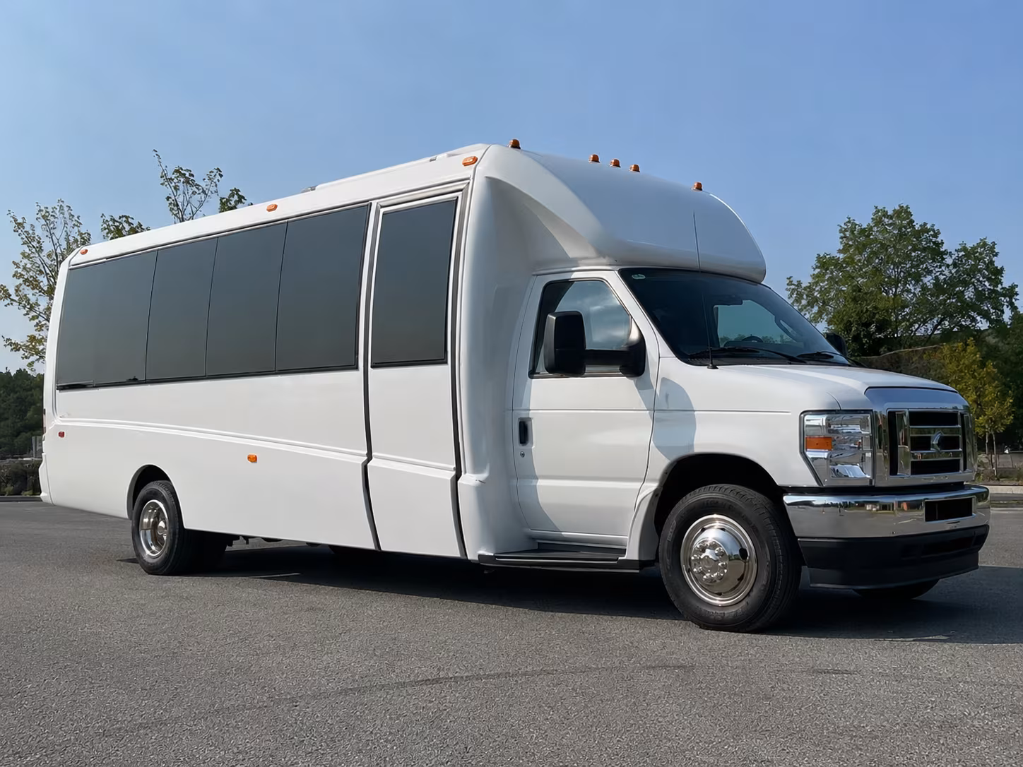 oxford memphis concert venues party bus rental