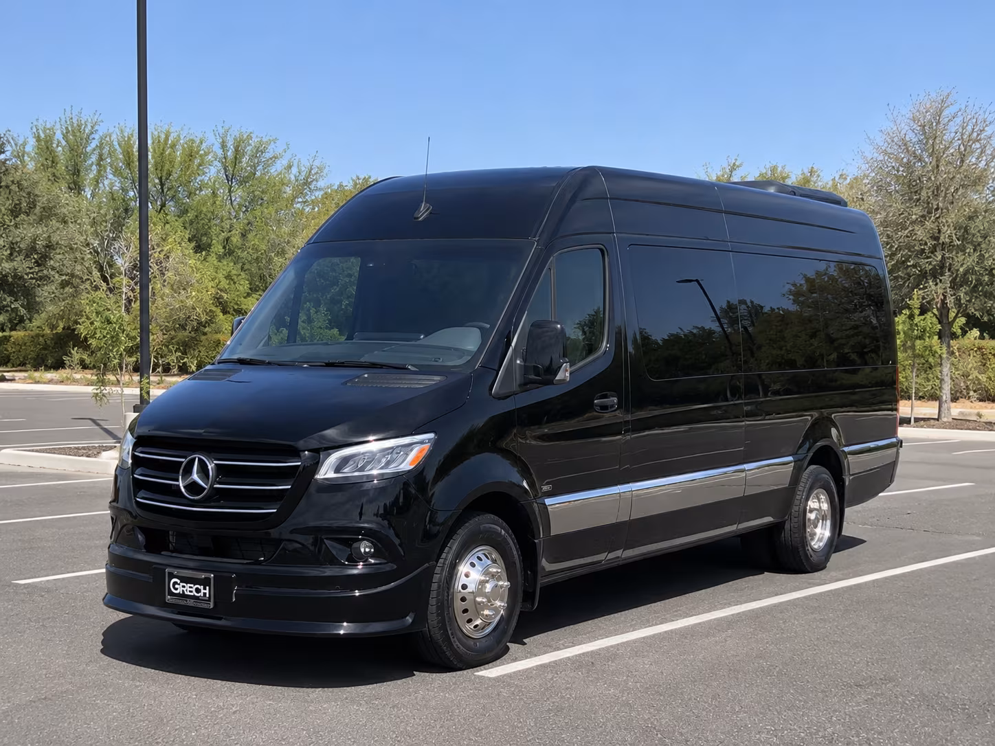 sprinter vans and limos for pre prom dinners around the oxford square